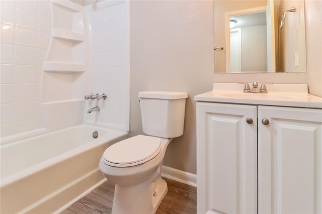 7303 WILLOW PARK DRIVE, Tampa, FL 33637