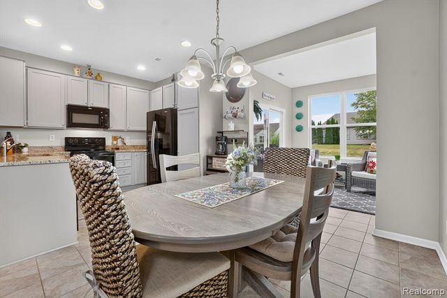 9397 Sand Hill Drive, Grand Blanc, MI 48439