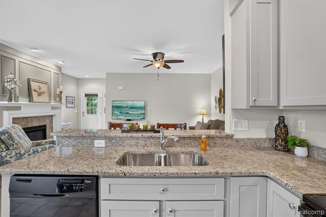 9397 Sand Hill Drive, Grand Blanc, MI 48439