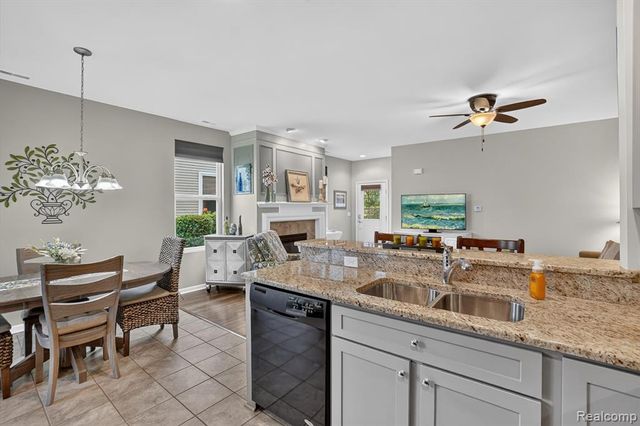 9397 Sand Hill Drive, Grand Blanc, MI 48439