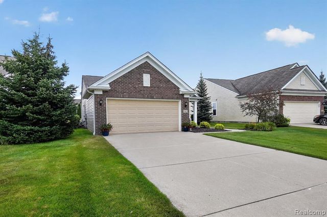 9397 Sand Hill Drive, Grand Blanc, MI 48439