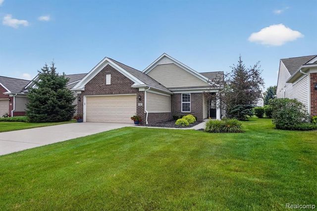 9397 Sand Hill Drive, Grand Blanc, MI 48439