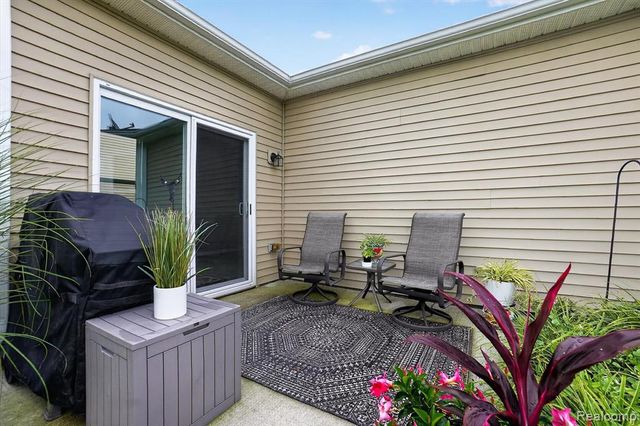 9397 Sand Hill Drive, Grand Blanc, MI 48439