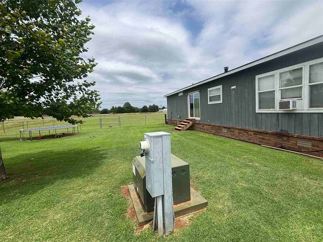 597 S 3rd Ave, Sterling, OK 73567