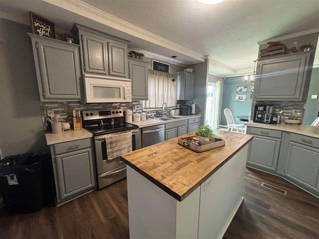 597 S 3rd Ave, Sterling, OK 73567
