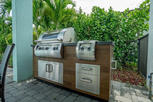 4985 Coquina Place, Westlake, FL 33470