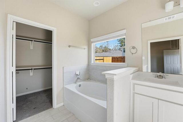 24714 Thornbluff Briar Trail, Houston, TX 77336