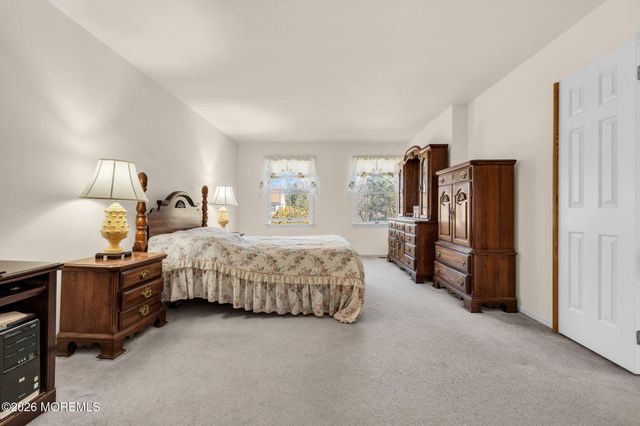 1 Wendy Court, Jackson, NJ 08527