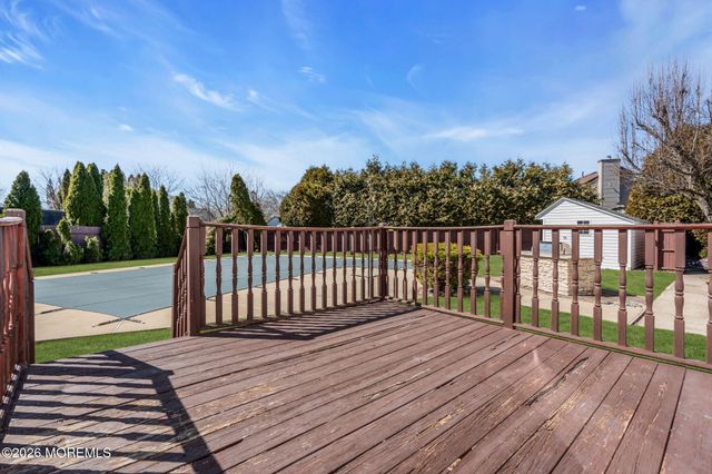 1 Wendy Court, Jackson, NJ 08527