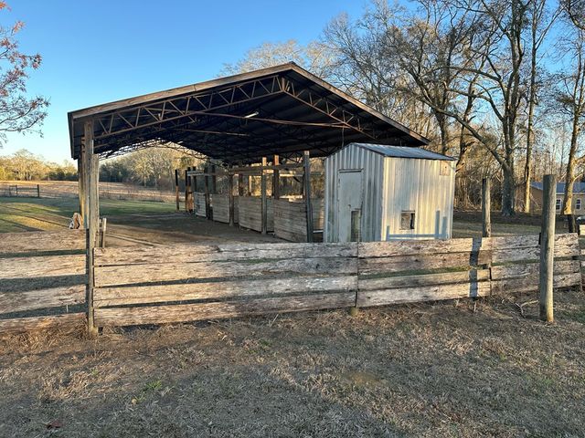 12267 South County Road 49, Slocomb, AL 36375