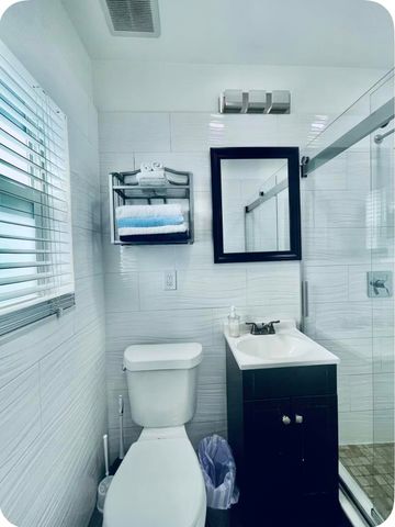 630 NE 17th Way, Fort Lauderdale, FL 33304