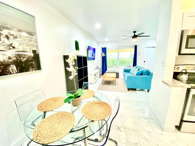 630 NE 17th Way, Fort Lauderdale, FL 33304