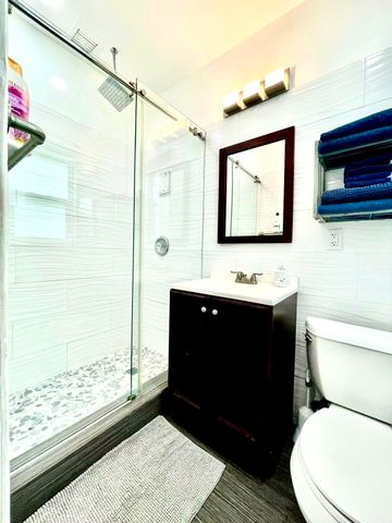 630 NE 17th Way, Fort Lauderdale, FL 33304