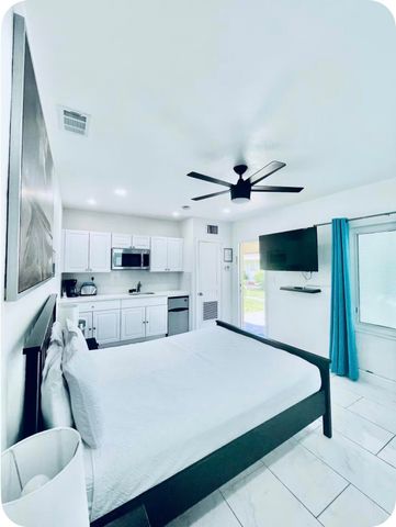 630 NE 17th Way, Fort Lauderdale, FL 33304