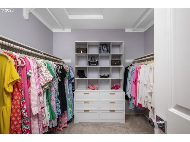 1758 Nw CAITLIN Ter, Portland, OR 97229