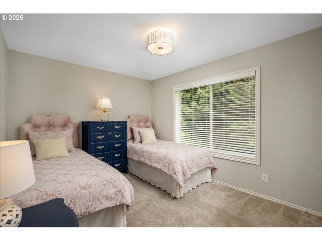 1758 Nw CAITLIN Ter, Portland, OR 97229