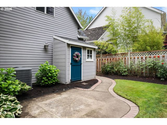 1758 Nw CAITLIN Ter, Portland, OR 97229