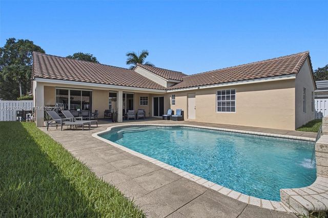 609 Verona Place, Weston, FL 33326