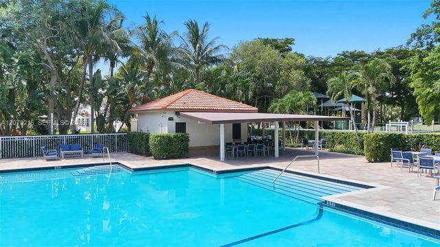 609 Verona Place, Weston, FL 33326