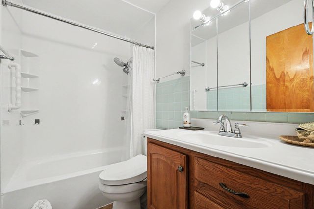 1385 Brandywine Road, Crown Point, IN 46307