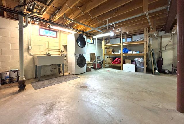 1385 Brandywine Road, Crown Point, IN 46307