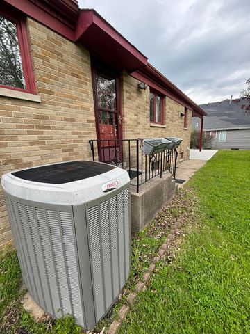 1385 Brandywine Road, Crown Point, IN 46307