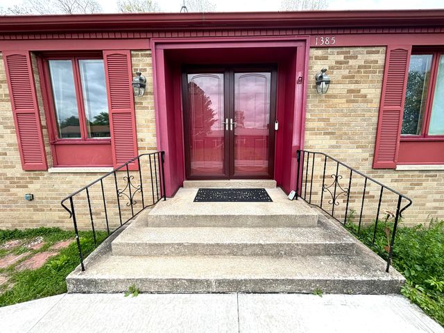 1385 Brandywine Road, Crown Point, IN 46307