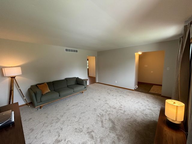 1385 Brandywine Road, Crown Point, IN 46307