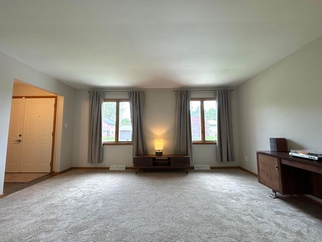 1385 Brandywine Road, Crown Point, IN 46307
