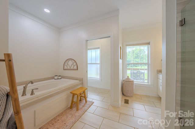160 Ridge View Drive, Clyde, NC 28721
