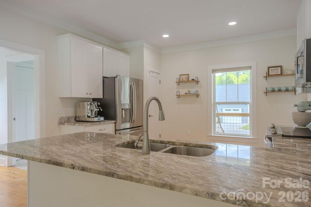 160 Ridge View Drive, Clyde, NC 28721