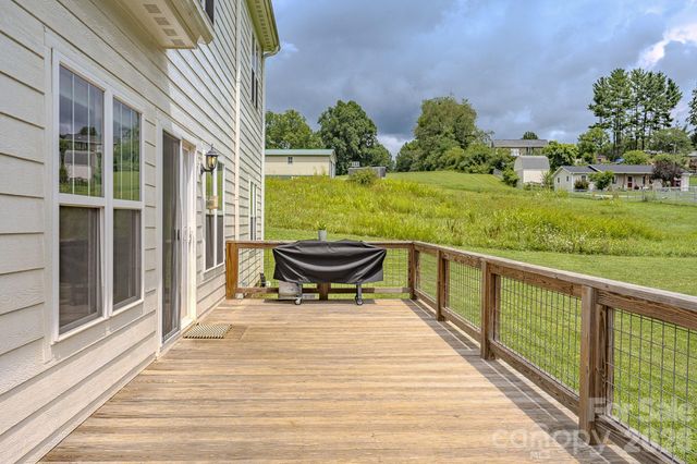 160 Ridge View Drive, Clyde, NC 28721