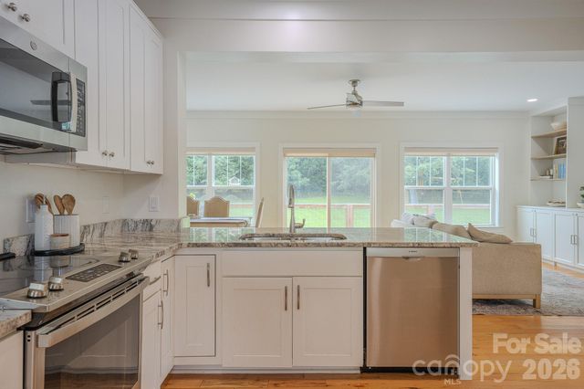 160 Ridge View Drive, Clyde, NC 28721