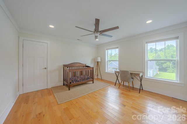 160 Ridge View Drive, Clyde, NC 28721
