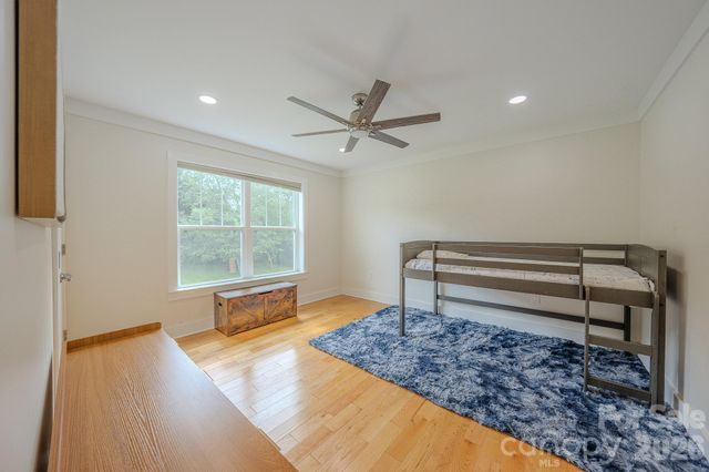 160 Ridge View Drive, Clyde, NC 28721