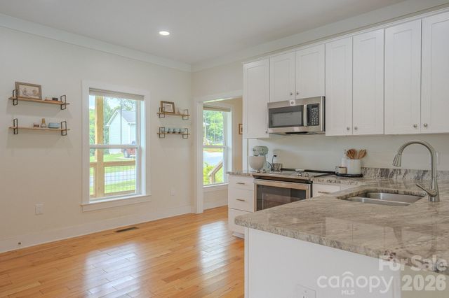 160 Ridge View Drive, Clyde, NC 28721