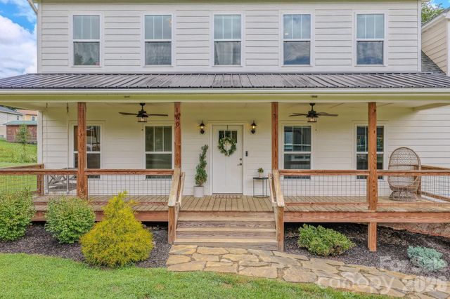160 Ridge View Drive, Clyde, NC 28721