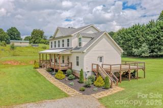 160 Ridge View Drive, Clyde, NC 28721