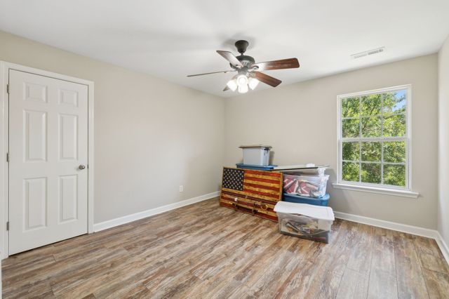 4420 Thoroughbred Ln, Murfreesboro, TN 37127