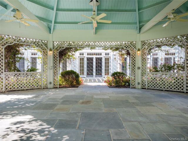 63 Premium Point, New Rochelle, NY 10801