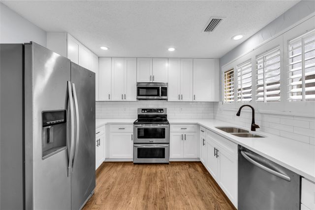 3109 Lakeside Drive, Rockwall, TX 75087