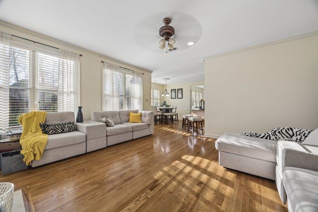 1854 ALMADALE FARMS PKY, Collierville, TN 38017