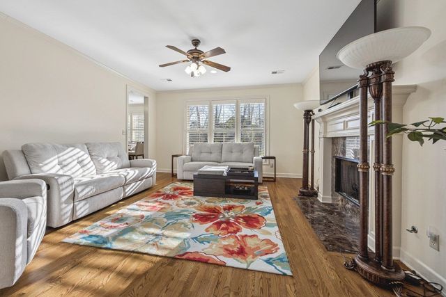 1854 ALMADALE FARMS PKY, Collierville, TN 38017