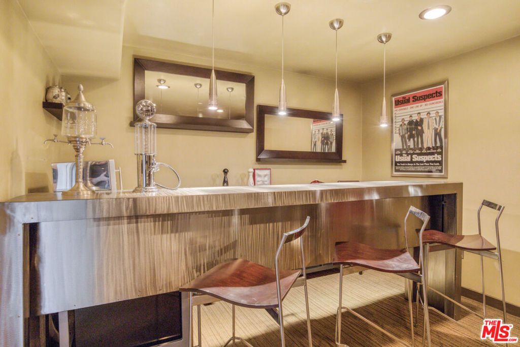 Image 10 of property listing at 1929 N Curson Place, Los Angeles, CA 90046