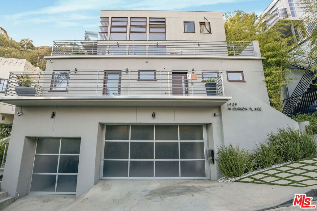 Image 45 of property listing at 1929 N Curson Place, Los Angeles, CA 90046
