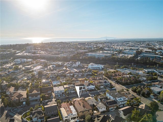 3222 Clay Street, Newport Beach, CA 92663