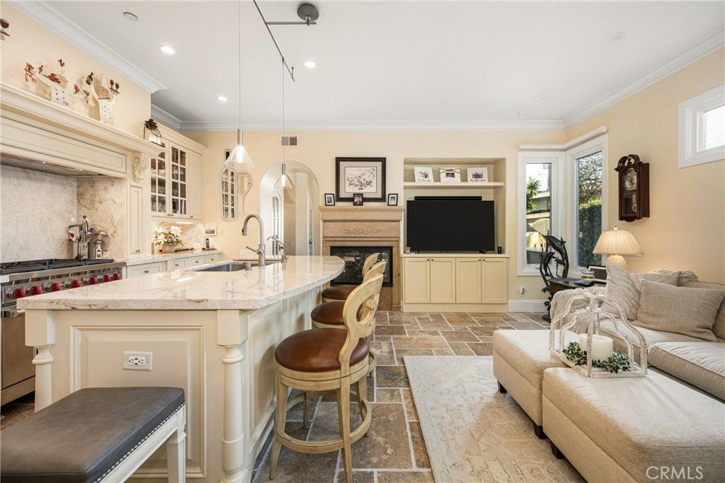 Image 12 of property listing at 3222 Clay Street, Newport Beach, CA 92663