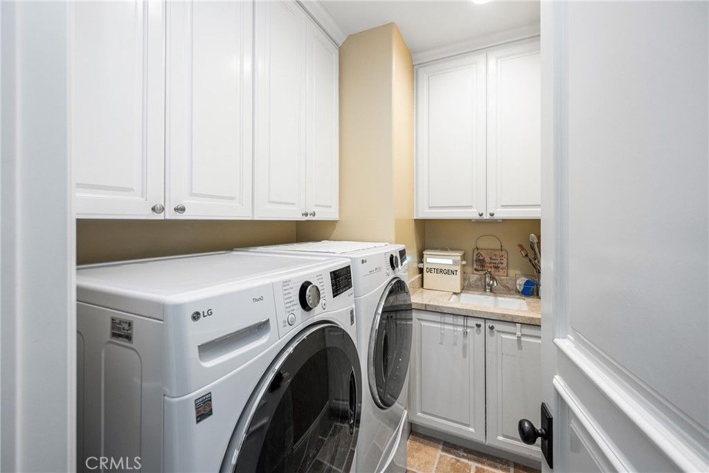 Image 15 of property listing at 3222 Clay Street, Newport Beach, CA 92663