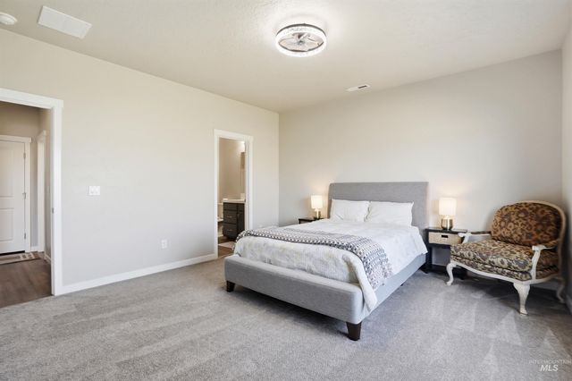 571 Dunmore Ave, Middleton, ID 83644