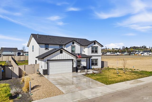 571 Dunmore Ave, Middleton, ID 83644